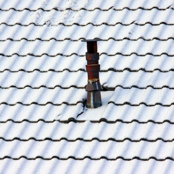 Réparation de faîtage et rives à Liège